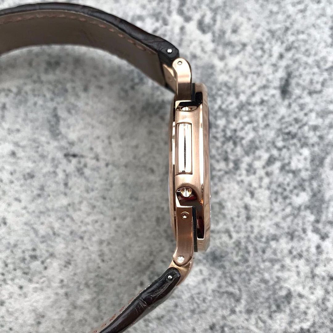 Nautilus Automatico Oro Rosa Complicazioni Quadrante Scuro Pelle – Patek Philippe