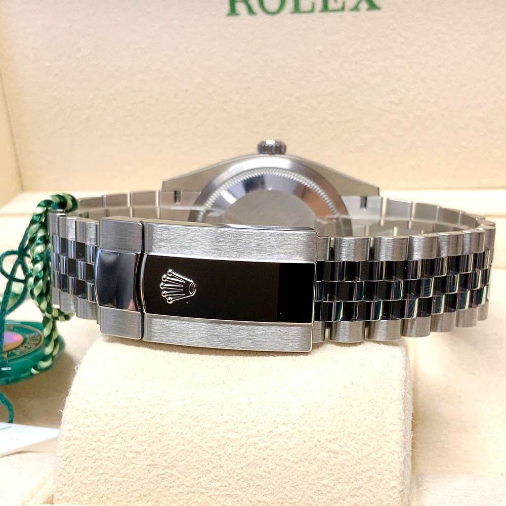 Rolex Datejust 41 Replica – Quadrante Nero, Lunetta Zigrinata, Jubilee