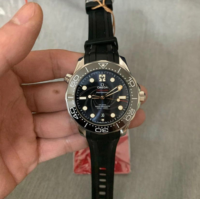 Omega Seamaster Diver 300M Co-Axial Automatico Cinturino in Gomma