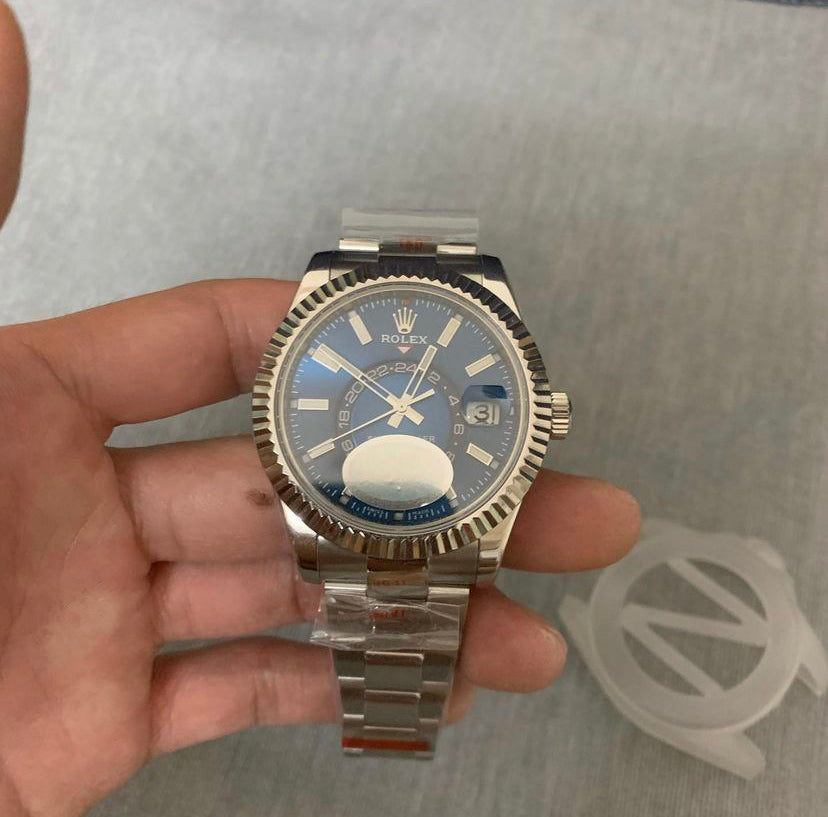 Sky-Dweller Automatico Acciaio Quadrante Blu GMT Calendario – Rolex