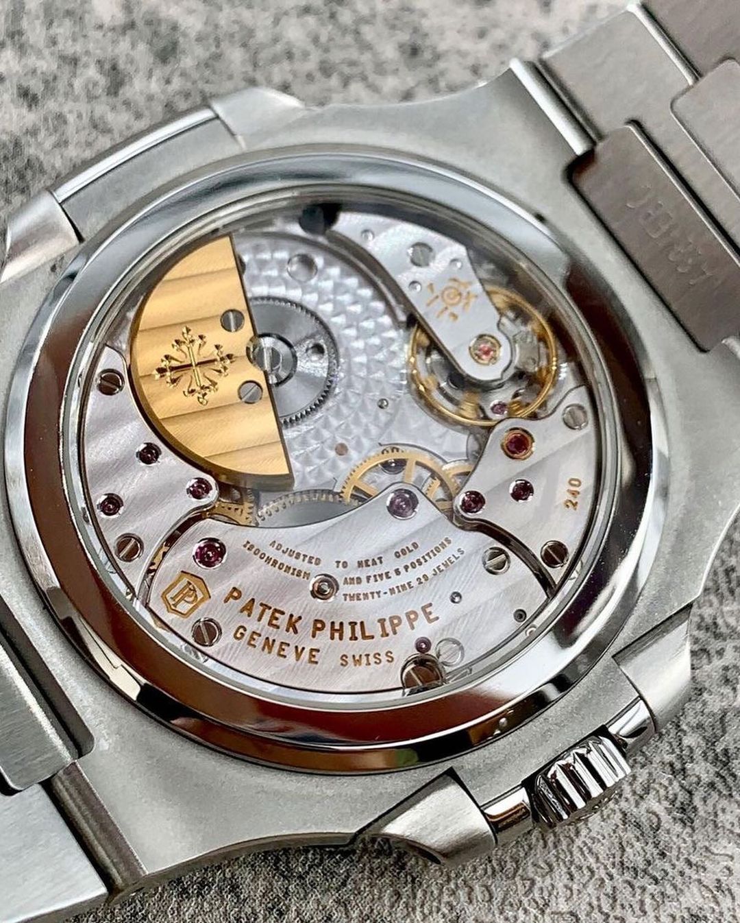 Patek Philippe Nautilus 5712 Replica – Quadrante Blu Automatico