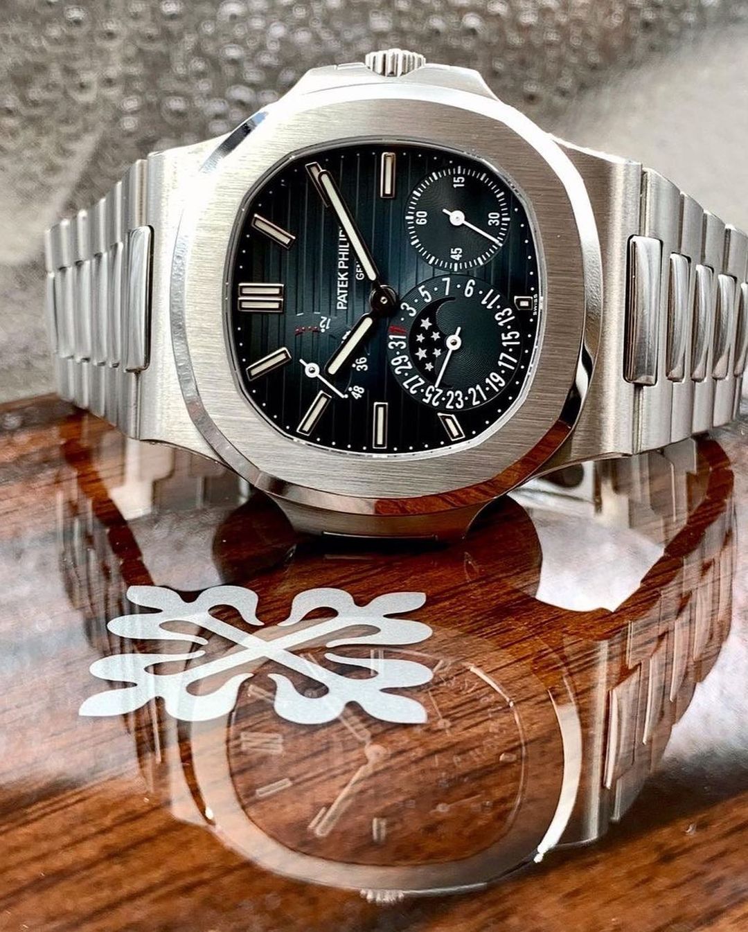 Patek Philippe Nautilus 5712 Replica – Quadrante Blu Automatico