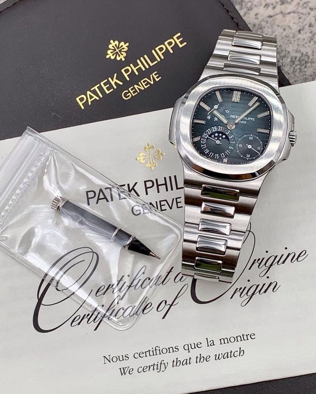 Patek Philippe Nautilus 5712 Replica – Quadrante Blu Automatico