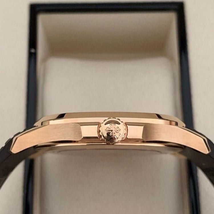 Patek Philippe Aquanaut Oro Rosa Nero – Replica