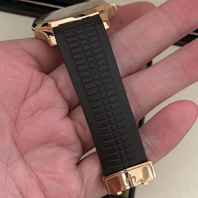 Patek Philippe Aquanaut Oro Rosa Nero – Replica