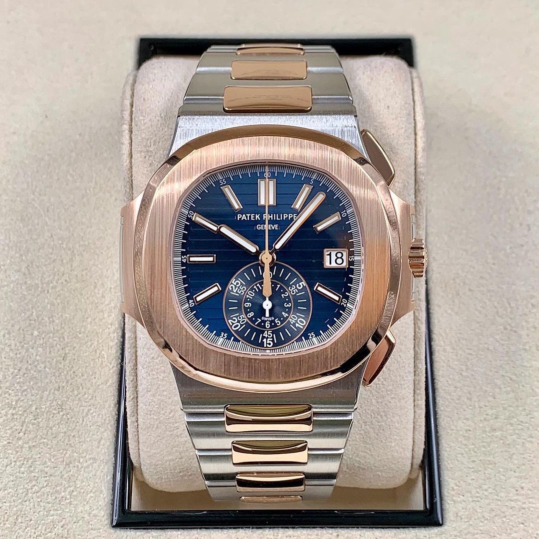 Nautilus Cronografo Automatico Bicolore Acciaio Oro Rosa Quadrante Blu – Patek Philippe