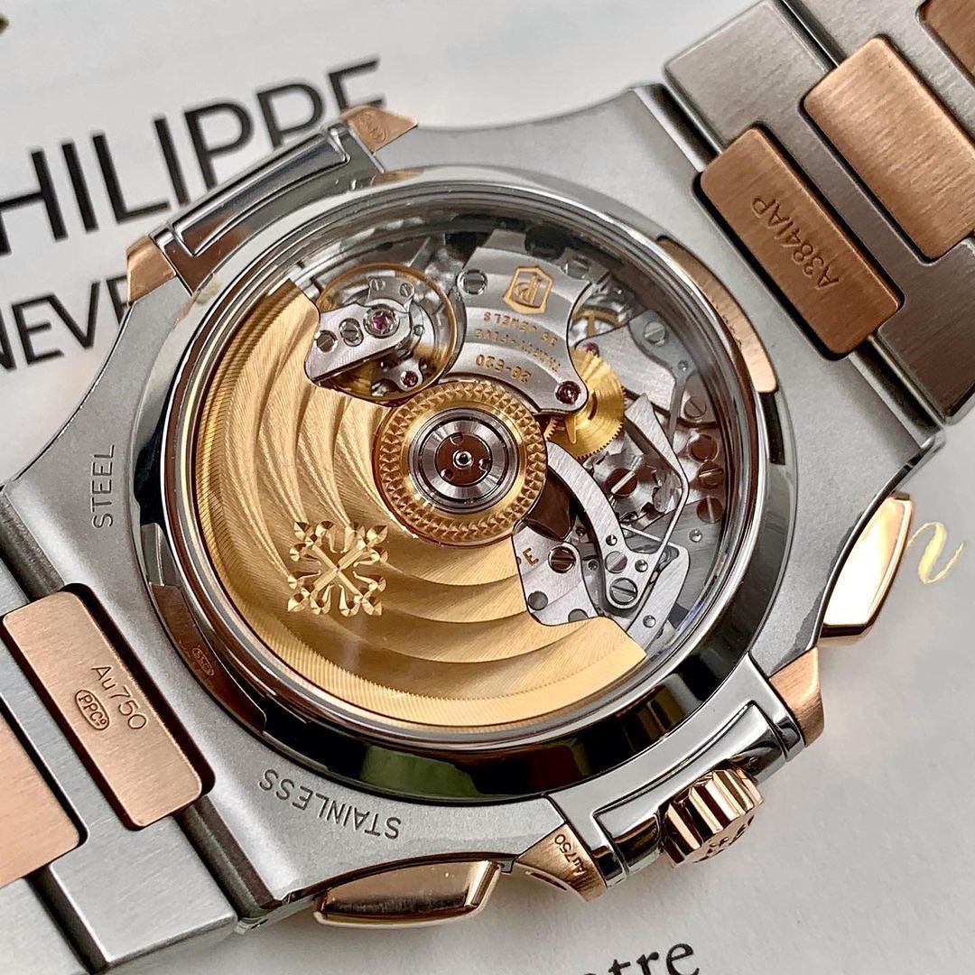 Nautilus Cronografo Automatico Bicolore Acciaio Oro Rosa Quadrante Blu – Patek Philippe