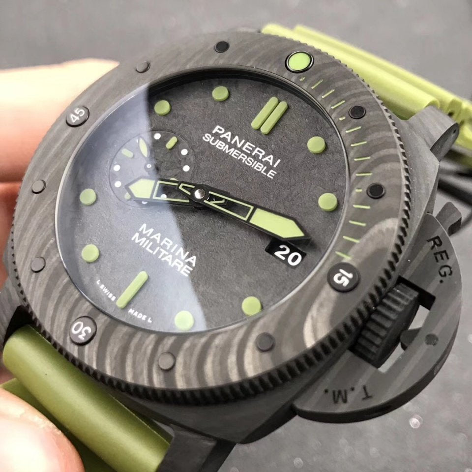 Panerai Submersible Marina Militare Replica – Cassa Nera Carbonio