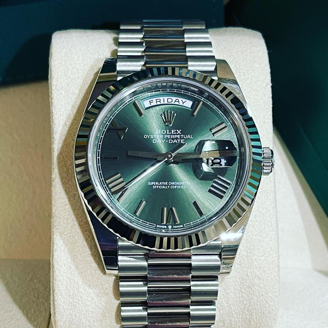 Rolex Day-Date Verde Acciaio con Lunetta Zigrinata | Replica