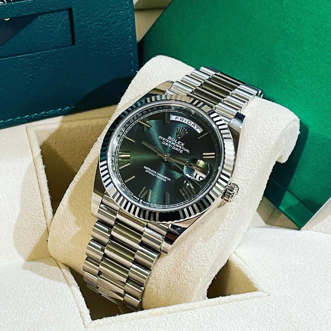 Rolex Day-Date Verde Acciaio con Lunetta Zigrinata | Replica