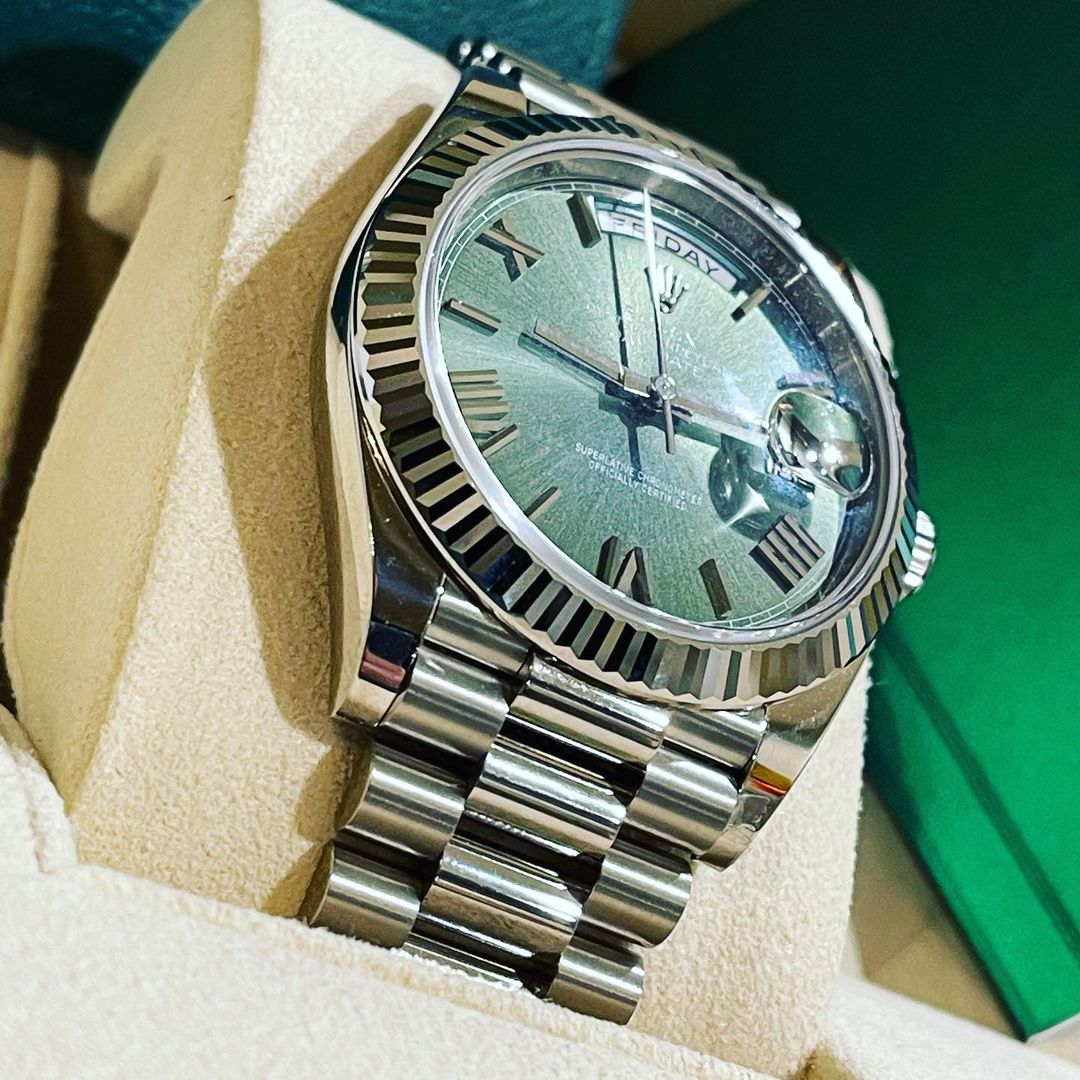 Rolex Day-Date Verde Acciaio con Lunetta Zigrinata | Replica