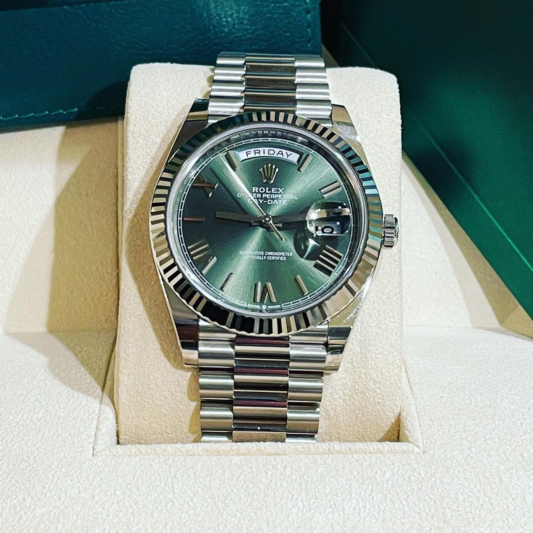 Rolex Day-Date Verde Acciaio con Lunetta Zigrinata | Replica