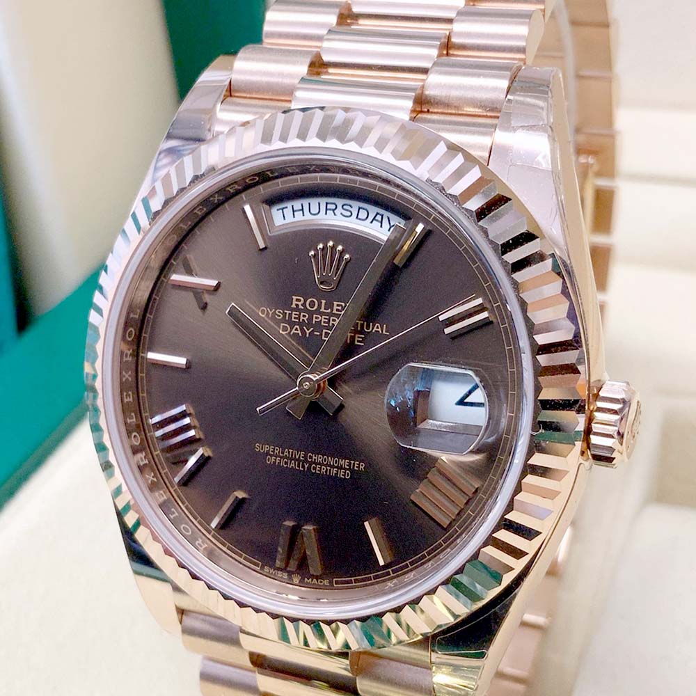 Rolex Day-Date 40 228235 Replica – Oro Rosa Quadrante Chocolate