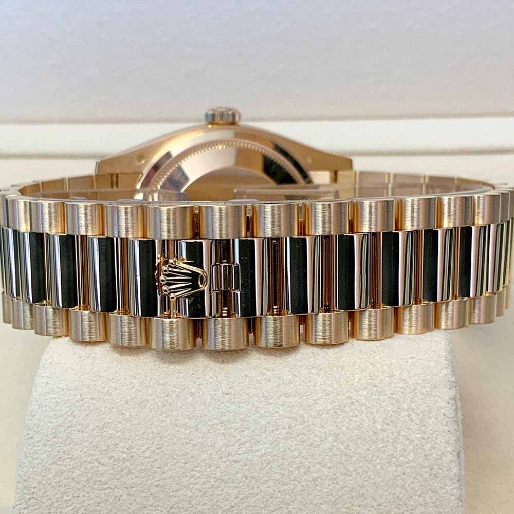 Rolex Day-Date 36 128238 Replica – Oro Giallo Quadrante Verde con Diamanti