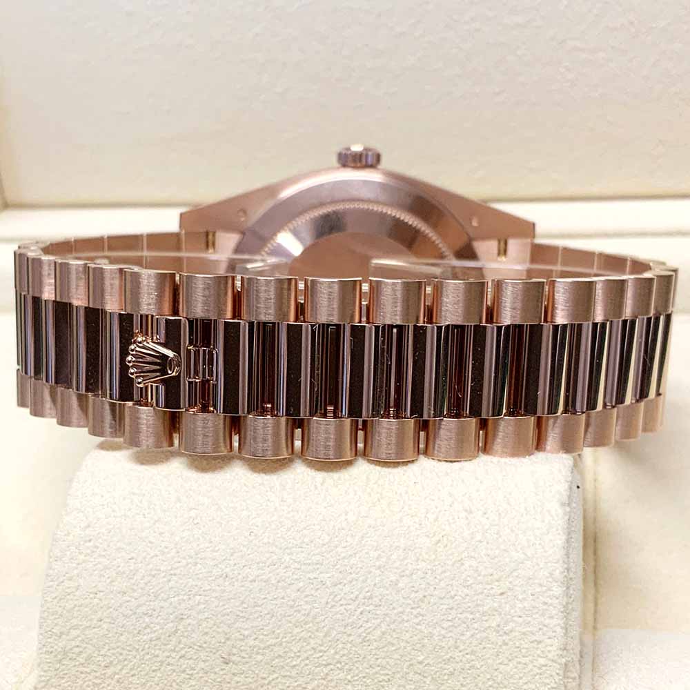 Rolex Day-Date 40 228235 Replica – Oro Rosa Quadrante Verde Oliva