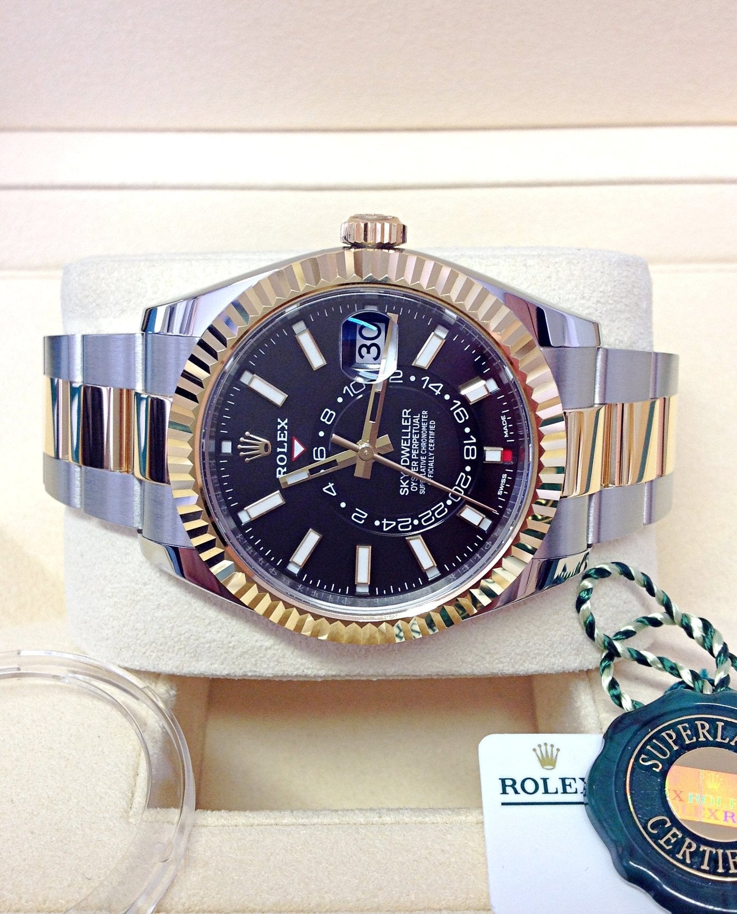 Rolex Sky-Dweller Bi-Colour Replica 1:1 – Acciaio e Oro, Quadrante Nero