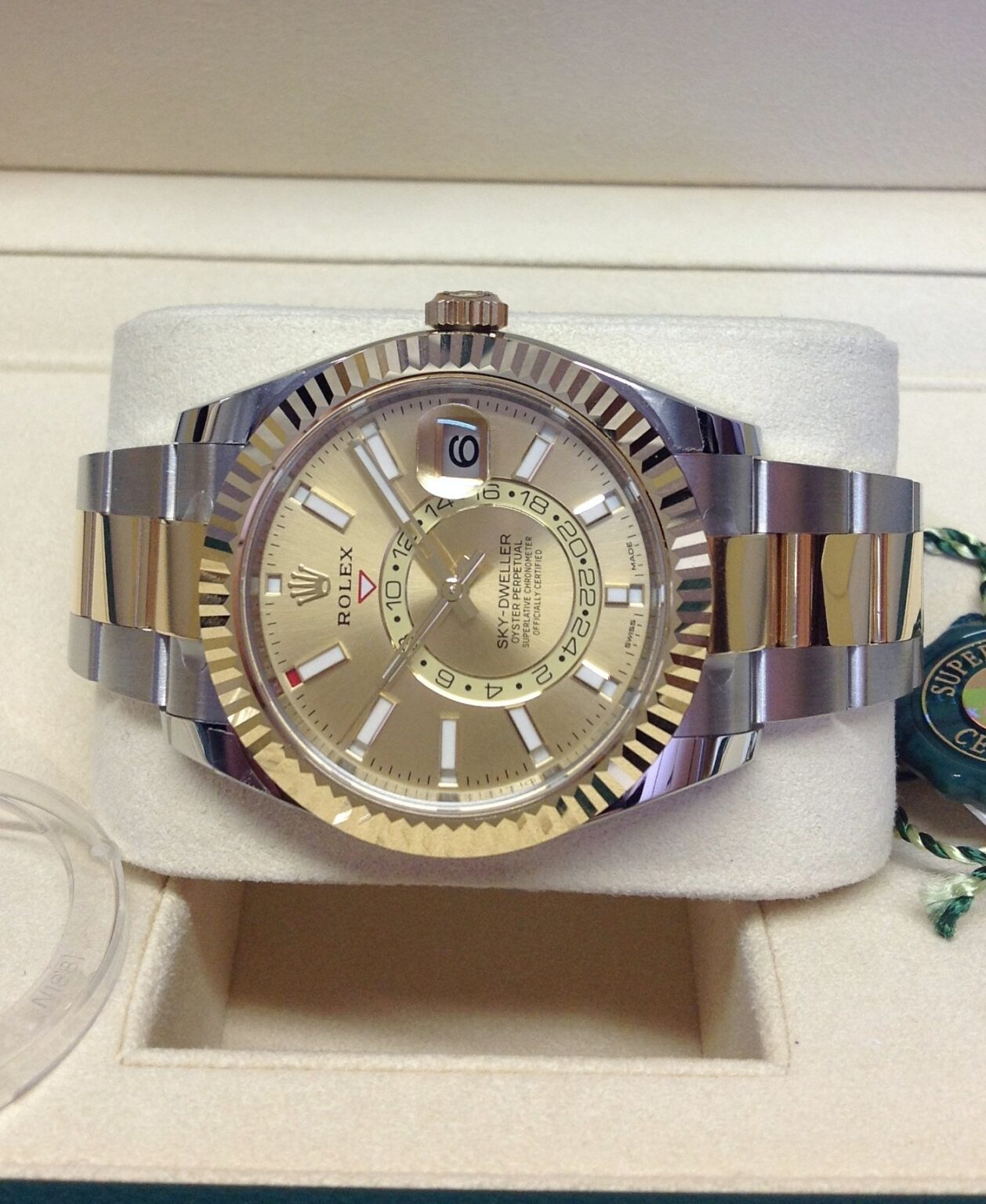 Rolex Sky-Dweller Replica Bicolore Acciaio Oro – Quadrante Oro Automatico