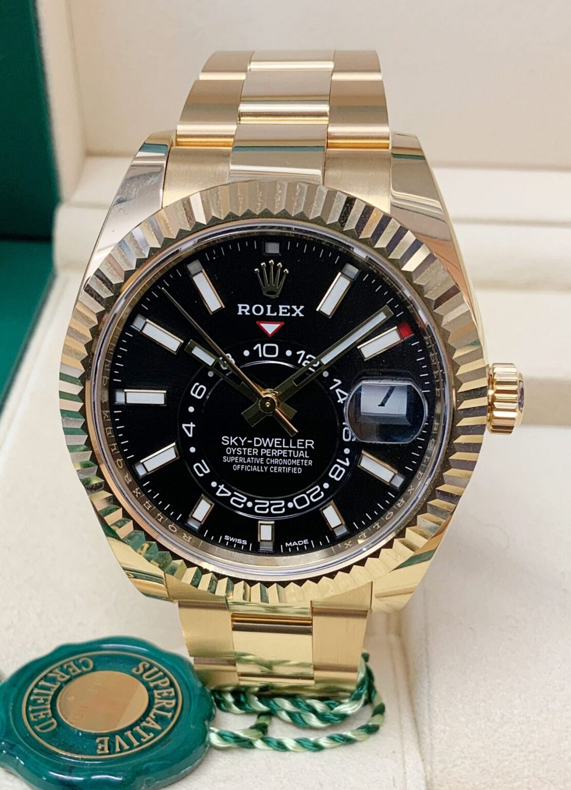 Rolex Sky-Dweller Replica Oro Giallo Quadrante Nero – Automatico 42 mm