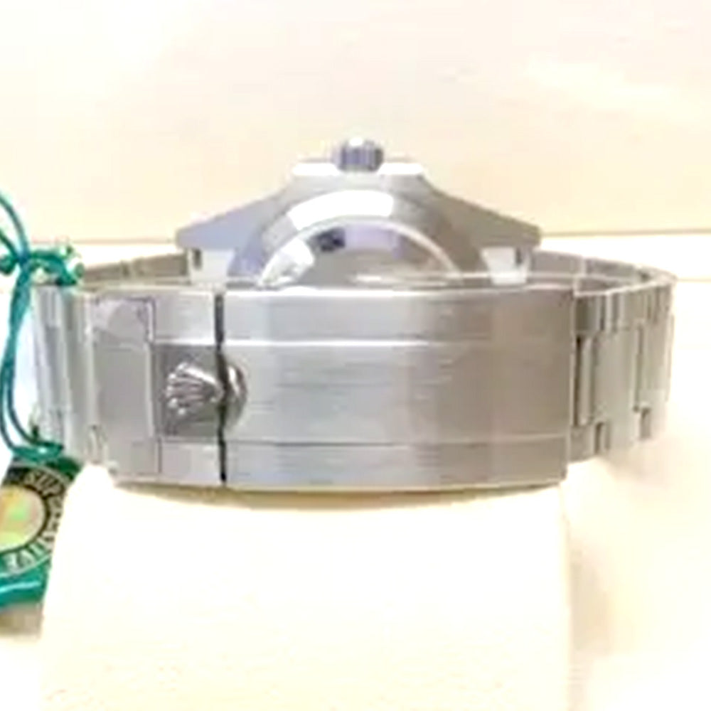 Rolex Submariner Date “Hulk” Replica – Lunetta Verde, Quadrante Nero