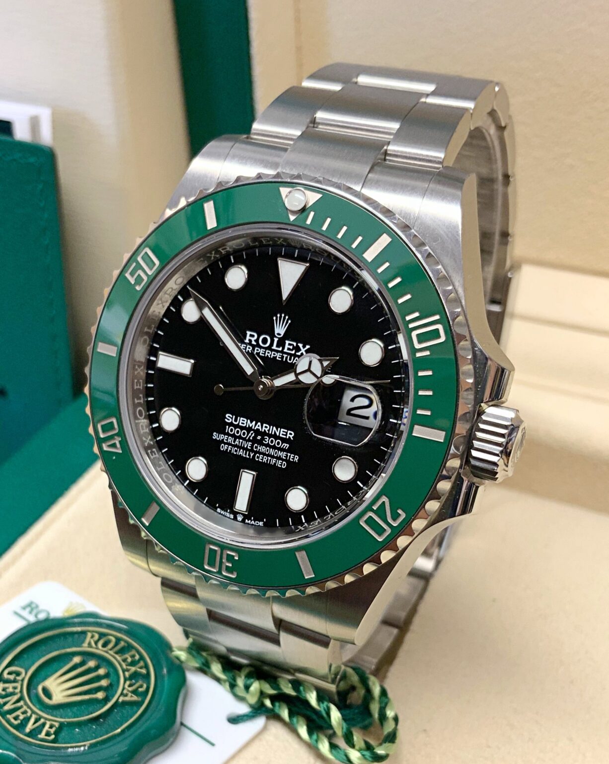 Rolex Submariner Oyster Perpetual Date Automatico Lunetta Verde