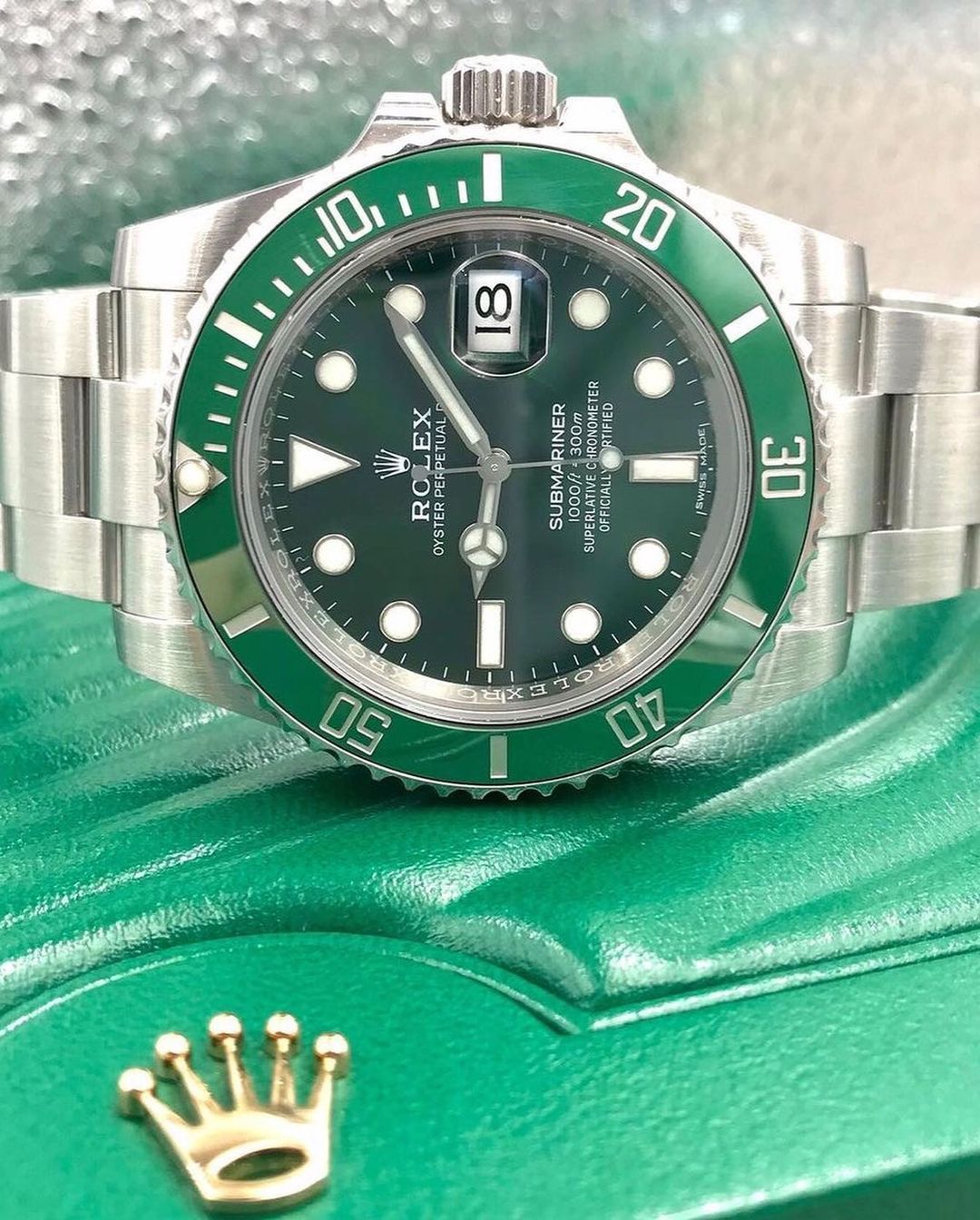 Submariner Date Automatico Acciaio Lunetta Verde Quadrante Verde – Rolex